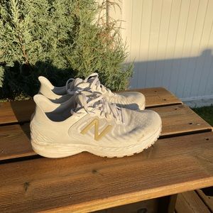 Wide width new balance runners